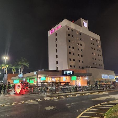 Hotel Ibis Montes Claros Shopping Exterior foto